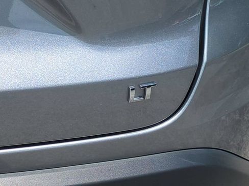 Used 2025 Chevrolet Trax LT w/ LT Convenience Package FWD image 13