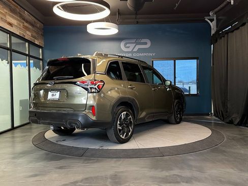 Used 2025 Subaru Forester Limited AWD/4WD image 3