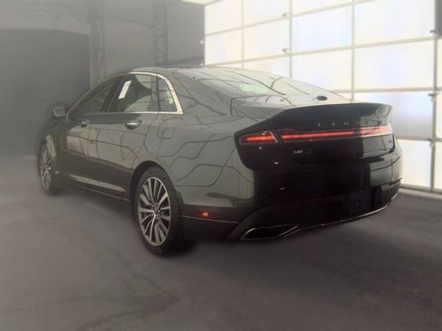 Used 2017 Lincoln MKZ Select w/ Select Plus Package FWD image 3