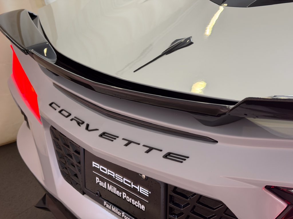Used 2024 Chevrolet Corvette Stingray Preferred Cpe w/ Z51 Performance Package RWD image 24
