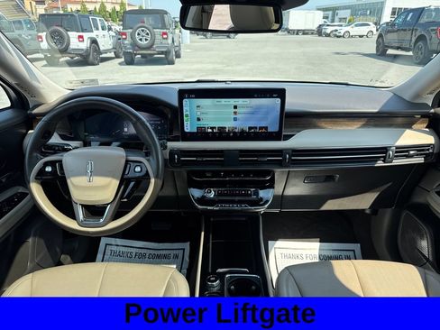 Used 2024 Lincoln Corsair Grand Touring AWD/4WD image 11