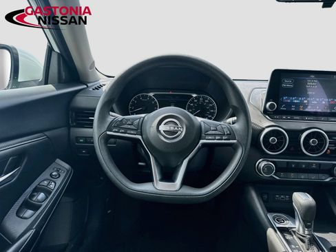 Used 2024 Nissan Sentra SV FWD image 27