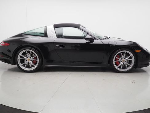 Certified 2019 Porsche 911 Targa 4S AWD/4WD image 4