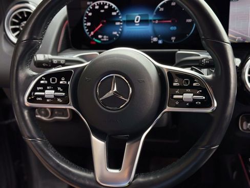 Used 2023 Mercedes-Benz EQB 300 4MATIC w/ Exclusive Package image 19