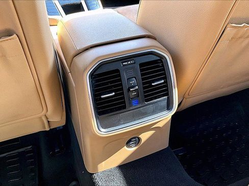 Used 2017 Porsche Macan image 23