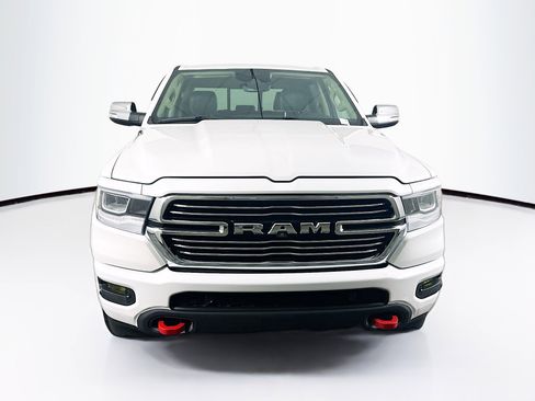 Used 2020 RAM 1500 Laramie AWD/4WD image 2