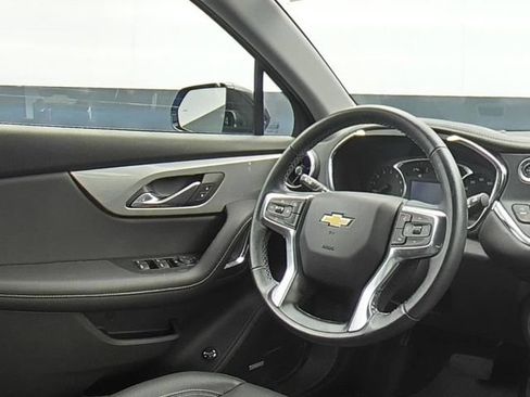 Used 2024 Chevrolet Blazer LT w/ Sound & Technology Package FWD image 18