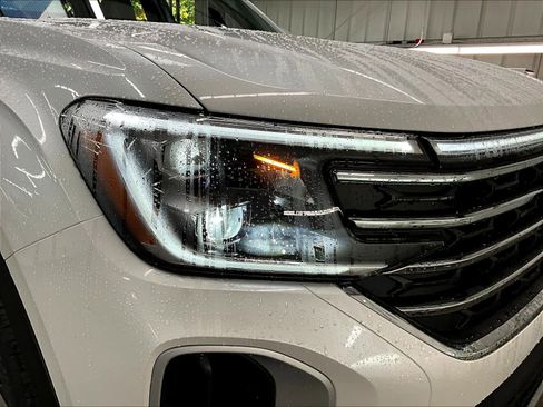 New 2026 Volkswagen Atlas SE image 30