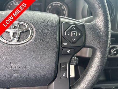 Used 2018 Toyota Tacoma SR w/ SR Convenience Package RWD image 18