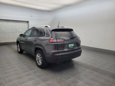 Used 2021 Jeep Cherokee Latitude Plus AWD/4WD image 5