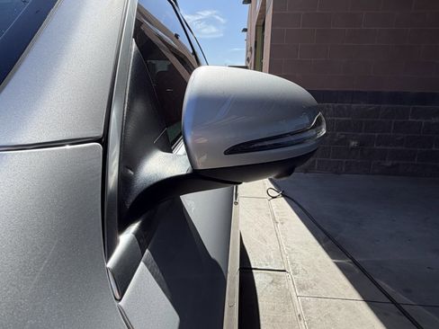 Used 2020 Mercedes-Benz GLC 350e 4MATIC image 12