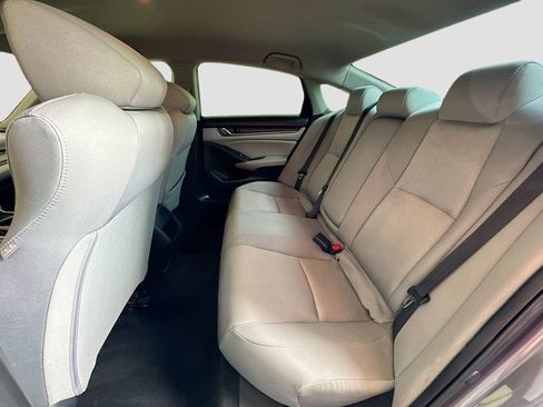 Used 2018 Honda Accord LX image 21