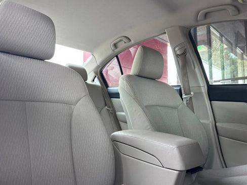 Used 2011 Subaru Legacy 2.5i Premium w/ All-Weather Pkg AWD/4WD image 16