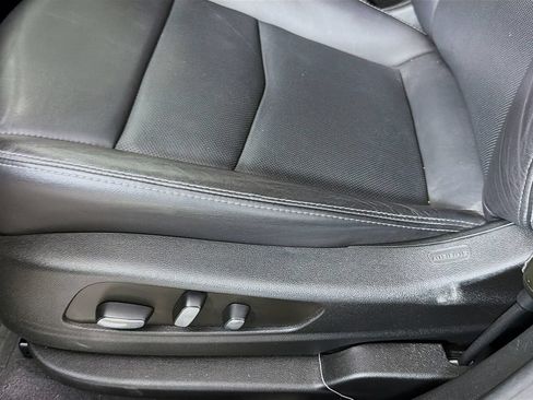 Used 2023 Cadillac XT5 Premium Luxury w/ Technology Package FWD image 25