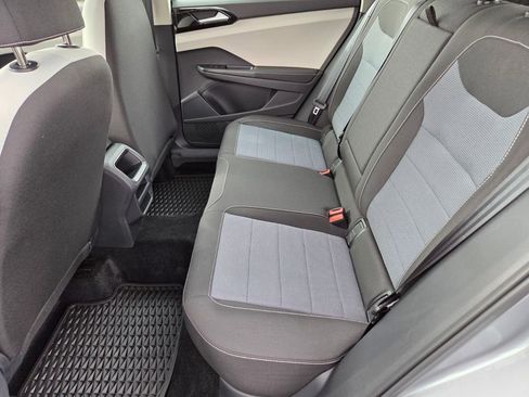 Used 2025 Volkswagen Taos S image 16