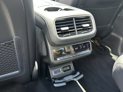 Certified 2025 Mercedes-Benz GLS 63 AMG 4MATIC image 27
