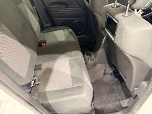 Used 2012 Jeep Patriot Sport FWD image 21