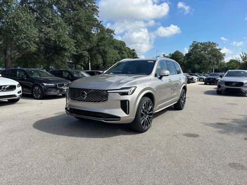 New 2026 Volvo XC90 B5 Plus image 2