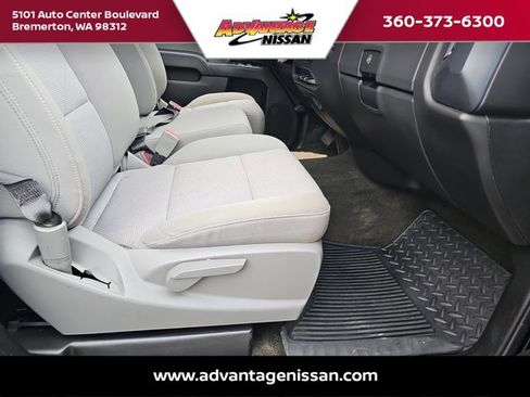 Used 2018 Chevrolet Silverado 1500 Custom image 17