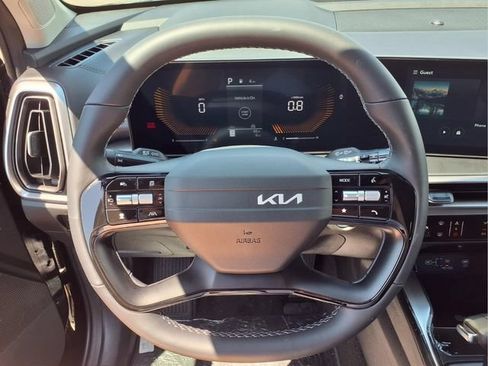 New 2026 Kia Sorento LX FWD image 8