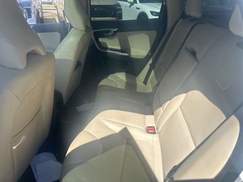 Used 2016 Volvo XC60 T6 Platinum image 11