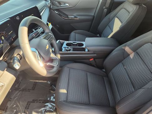 New 2026 Chevrolet Equinox LT image 14