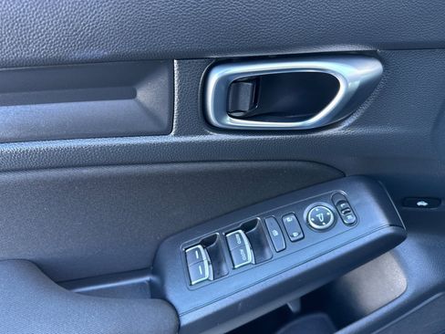 Used 2025 Honda Civic Sport image 10