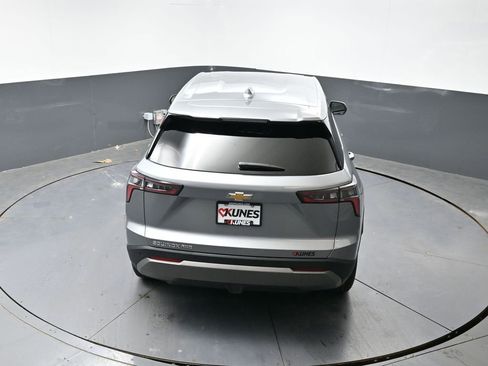 Used 2025 Chevrolet Equinox LT AWD/4WD image 48