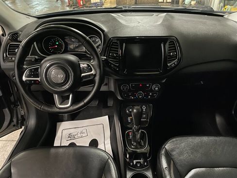 Used 2019 Jeep Compass Limited AWD/4WD image 8