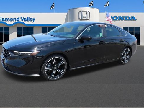 Used 2025 Honda Accord Sport image 3
