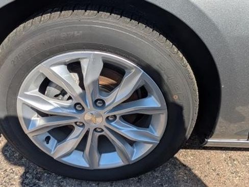 Used 2024 Chevrolet Malibu LT FWD image 20