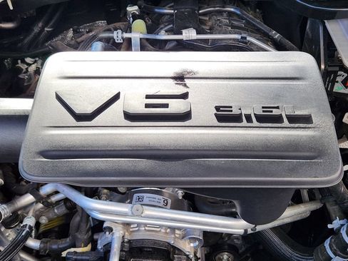 Used 2025 RAM 1500 Big Horn AWD/4WD image 16