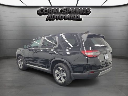 Certified 2025 Honda Pilot EX-L image 4