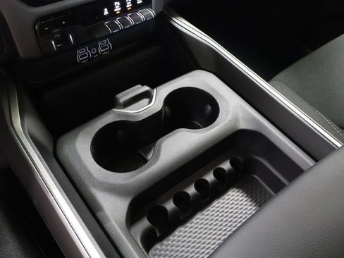New 2026 RAM 1500 4x4 Crew Cab image 21