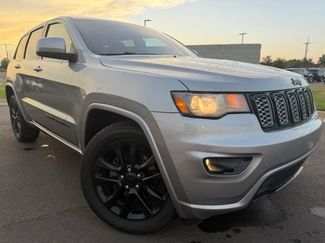 Used 2018 Jeep Grand Cherokee Altitude AWD/4WD video 2