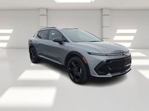 Certified 2024 Chevrolet Equinox EV RS image 7