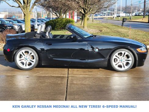 Used 2003 BMW Z4 3.0i image 2