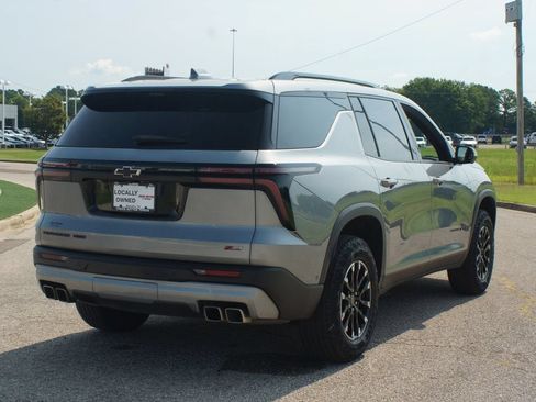 Used 2024 Chevrolet Traverse Z71 w/ Enhanced Driving Package AWD/4WD image 22