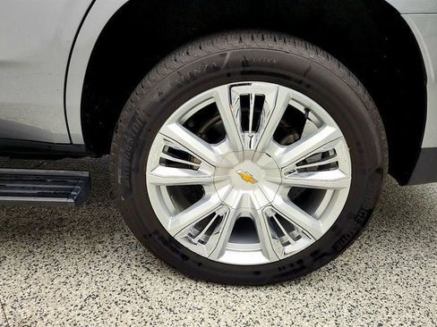 Used 2023 Chevrolet Tahoe High Country AWD/4WD image 9