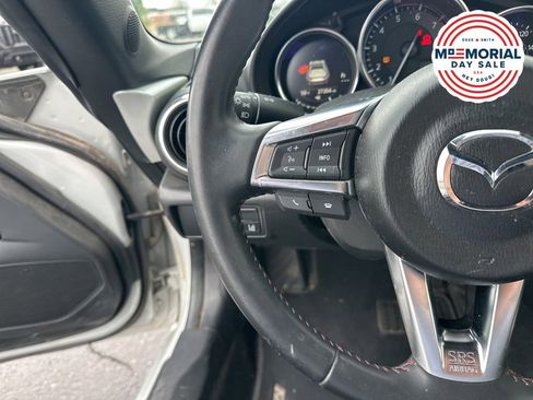 Used 2017 MAZDA MX-5 Miata RF Grand Touring RWD image 10