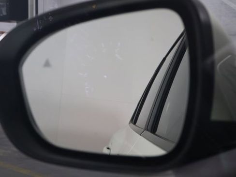 Used 2023 Nissan Rogue SV w/ SV Premium B Package image 38