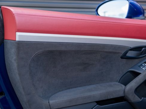 Certified 2021 Porsche 718 Boxster Spyder image 17