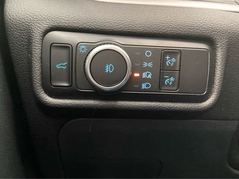 Used 2023 Ford Explorer XLT w/ Equipment Group 202A image 42