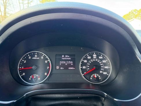 Used 2021 Kia Seltos S FWD image 17