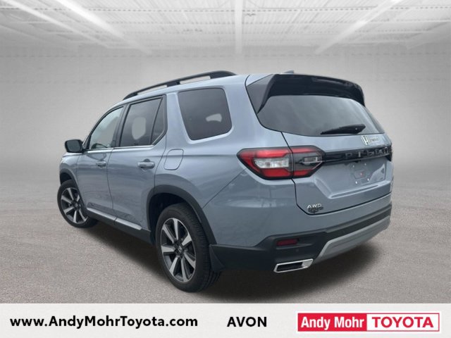 Used 2025 Honda Pilot Touring image 6