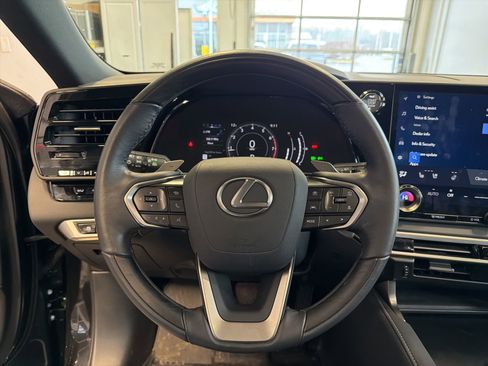 Used 2024 Lexus RX 350 Premium image 18