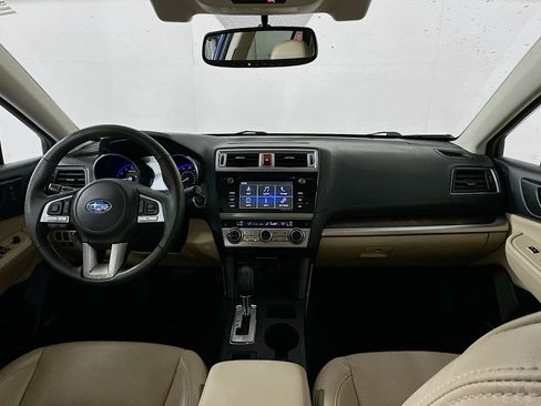 Used 2015 Subaru Outback 2.5i Limited AWD/4WD image 3