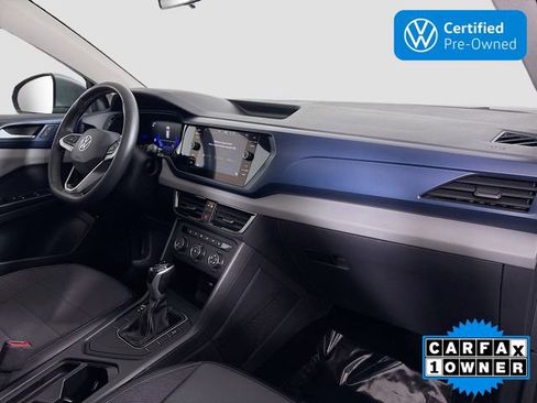 Certified 2022 Volkswagen Taos SE w/ Panoramic Sunroof Package FWD image 30