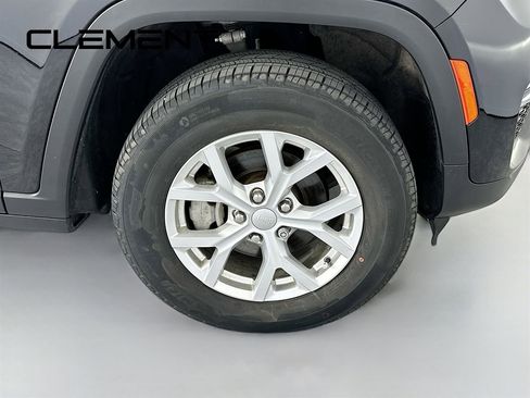 Used 2023 Jeep Grand Cherokee Limited AWD/4WD image 35