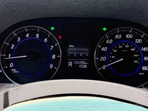Used 2015 INFINITI QX70 2WD w/ Premium Package image 5